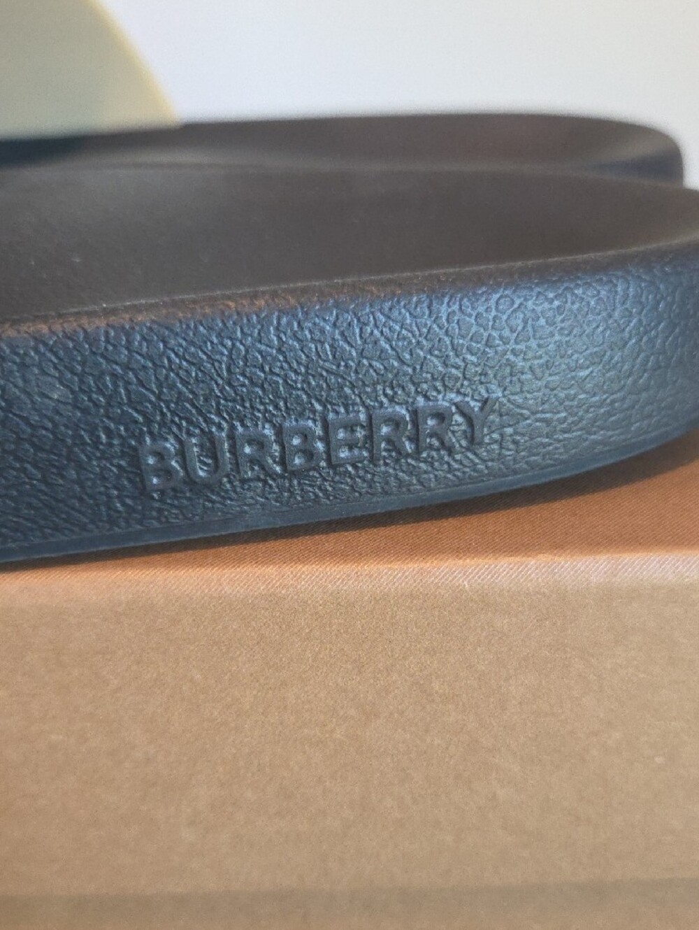 Burberry Check Slides - Picture 5 of 6
